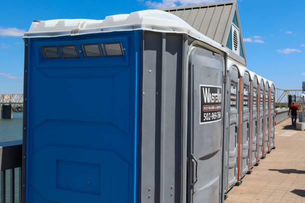 Best VIP or Luxury Restroom Trailers  in Vander, NC